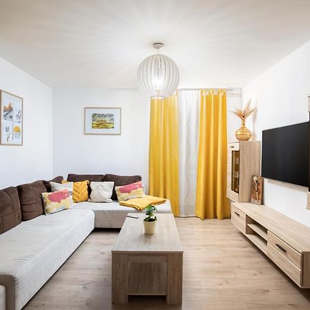 History Apartment Villa Veruda بولا المظهر الخارجي الصورة
